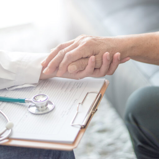 Elderly patient dealing with delirium